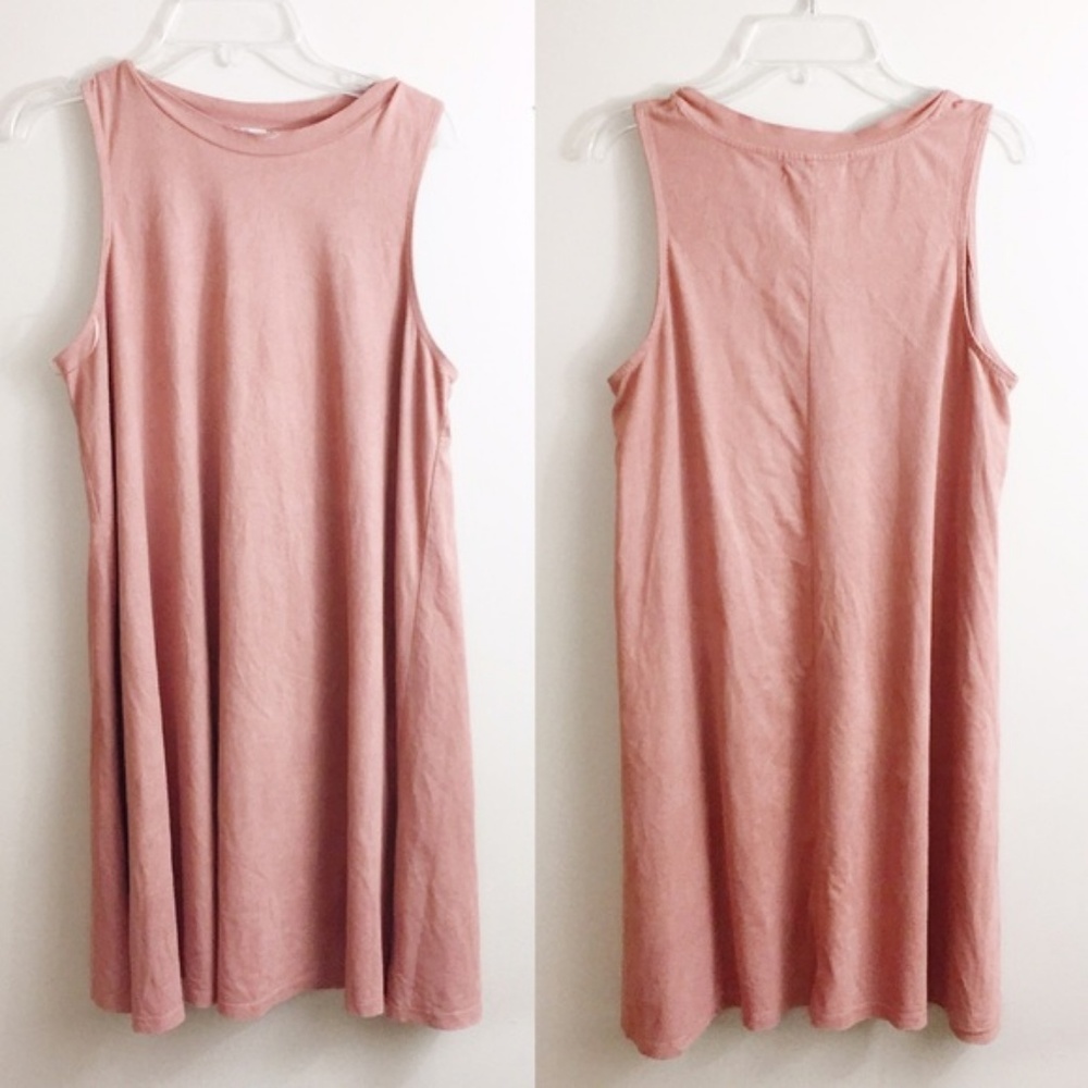 💲⬇️Dusty Rose Swing Dress Medium